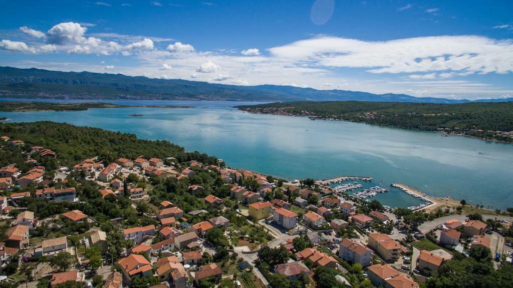 Apartments Ibis Čižići Exteriér fotografie