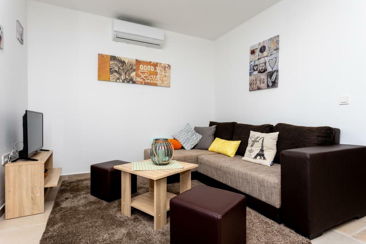 Apartments Ibis Čižići Exteriér fotografie